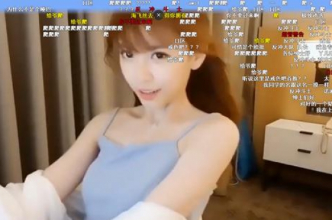 给爷爬是什么梗？给爷爬要慎用意思解读